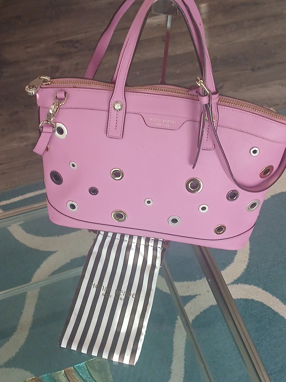 henri bendel pink grommet tote with matching wallet - Picture 4 of 16
